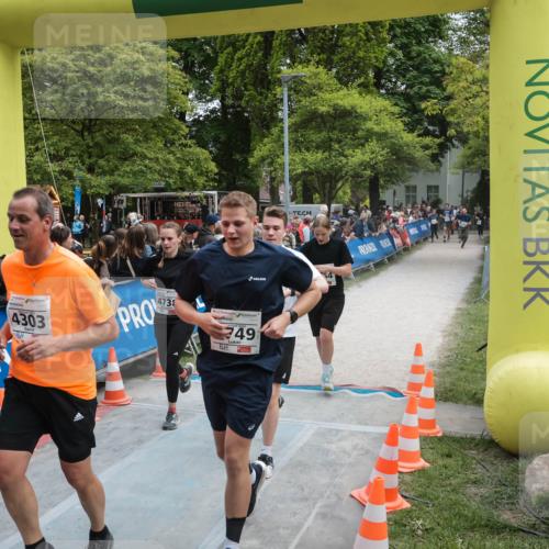 09.05.2026 - Störlauf H.Heesch http://msf.ph/oto/9684032 09.05.2026 19:02:01 Ziel 43211, 4303, 49 meine-sportfotos.de