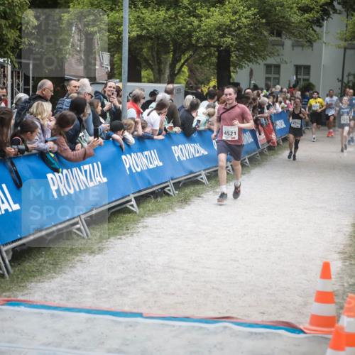 09.05.2026 - Störlauf H.Heesch http://msf.ph/oto/9684494 09.05.2026 18:51:00 Ziel 4521, 4571, 215 meine-sportfotos.de