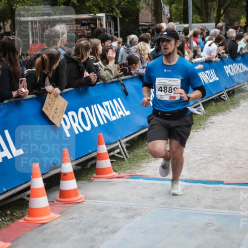 09.05.2026 - Störlauf H.Heesch http://msf.ph/oto/9684532 09.05.2026 18:51:48 Ziel 10, 4889, 4417 meine-sportfotos.de