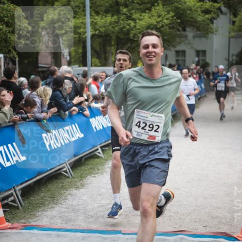 09.05.2026 - Störlauf H.Heesch http://msf.ph/oto/9684555 09.05.2026 18:52:06 Ziel 4292 meine-sportfotos.de