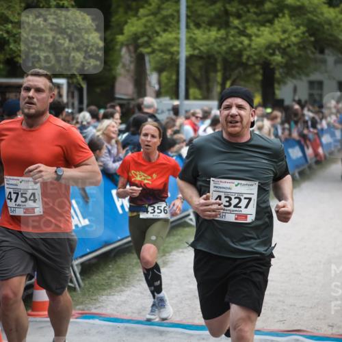 09.05.2026 - Störlauf H.Heesch http://msf.ph/oto/9684591 09.05.2026 18:52:31 Ziel 2026, 4754, 4356, 2026, 4327 meine-sportfotos.de