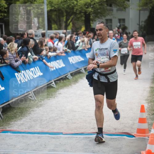 09.05.2026 - Störlauf H.Heesch http://msf.ph/oto/9684606 09.05.2026 18:52:45 Ziel 4402, 4433 meine-sportfotos.de