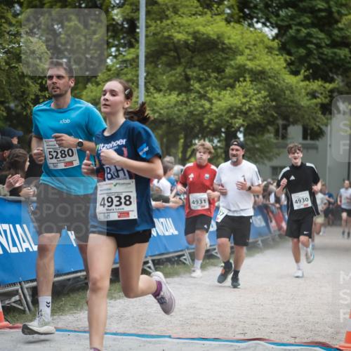 09.05.2026 - Störlauf H.Heesch http://msf.ph/oto/9684689 09.05.2026 18:53:51 Ziel 5280, 4938, 4931, 37, 4930 meine-sportfotos.de