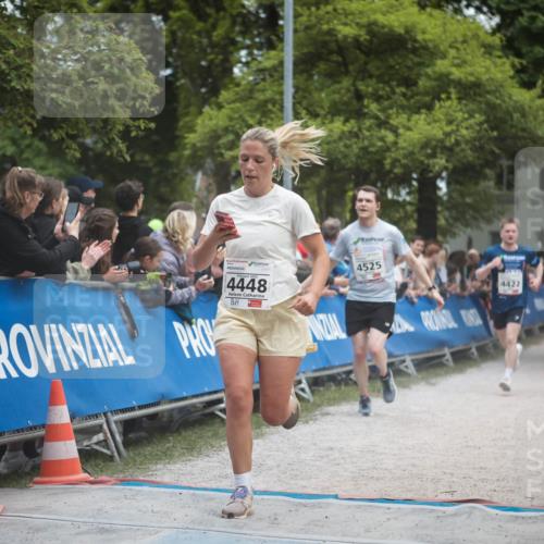 09.05.2026 - Störlauf H.Heesch http://msf.ph/oto/9684697 09.05.2026 18:53:56 Ziel 4448, 4525, 4422 meine-sportfotos.de