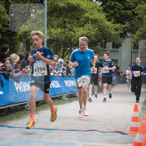 09.05.2026 - Störlauf H.Heesch http://msf.ph/oto/9684732 09.05.2026 18:54:23 Ziel 4399, 4554, 4391 meine-sportfotos.de