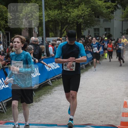 09.05.2026 - Störlauf H.Heesch http://msf.ph/oto/9684918 09.05.2026 18:56:51 Ziel 49, 4819 meine-sportfotos.de