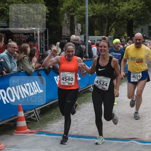 09.05.2026 - Störlauf H.Heesch http://msf.ph/oto/9684931 09.05.2026 18:56:57 Ziel 4540, 4524, 4619 meine-sportfotos.de