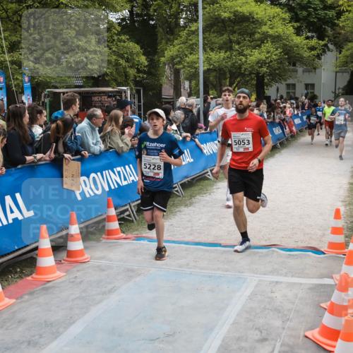 09.05.2026 - Störlauf H.Heesch http://msf.ph/oto/9684968 09.05.2026 18:57:28 Ziel 04821, 90, 5228, 5053, 42581 meine-sportfotos.de
