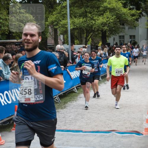 09.05.2026 - Störlauf H.Heesch http://msf.ph/oto/9684976 09.05.2026 18:57:32 Ziel 04821, 4258, 58, 26, 4704, 4352 meine-sportfotos.de