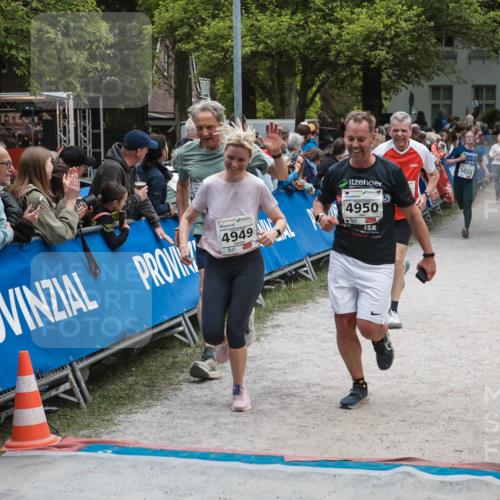 09.05.2026 - Störlauf H.Heesch http://msf.ph/oto/9685002 09.05.2026 18:57:53 Ziel 04821, 9560, 4949, 4950, 5022, 4474 meine-sportfotos.de