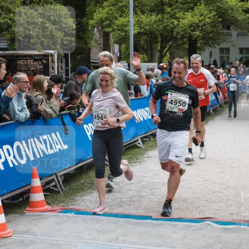 09.05.2026 - Störlauf H.Heesch http://msf.ph/oto/9685003 09.05.2026 18:57:53 Ziel 06824, 4949, 4950, 5022, 4474 meine-sportfotos.de