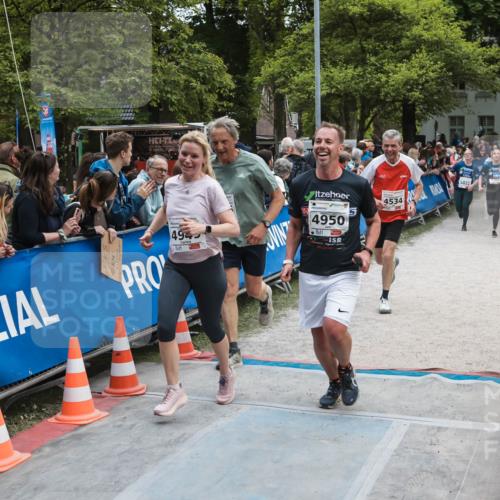 09.05.2026 - Störlauf H.Heesch http://msf.ph/oto/9685005 09.05.2026 18:57:54 Ziel 494, 4950, 4534, 209, 5022, 4474 meine-sportfotos.de
