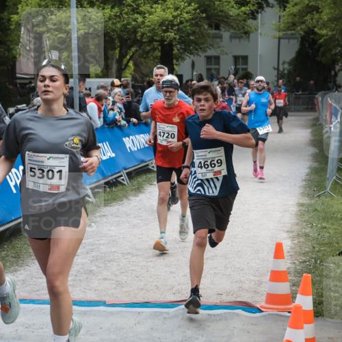 09.05.2026 - Störlauf H.Heesch http://msf.ph/oto/9685048 09.05.2026 18:58:23 Ziel 2026, 530, 19, 98, 2026, 5301, 4720, 4669, 5303 meine-sportfotos.de
