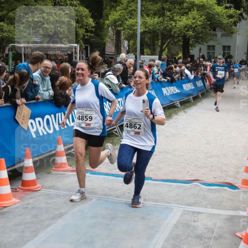 09.05.2026 - Störlauf H.Heesch http://msf.ph/oto/9685083 09.05.2026 18:58:44 Ziel 4859, 4862, 4365 meine-sportfotos.de