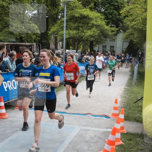 09.05.2026 - Störlauf H.Heesch http://msf.ph/oto/9685110 09.05.2026 18:59:04 Ziel 5197, 5178, 5069, 4410, 4410 meine-sportfotos.de
