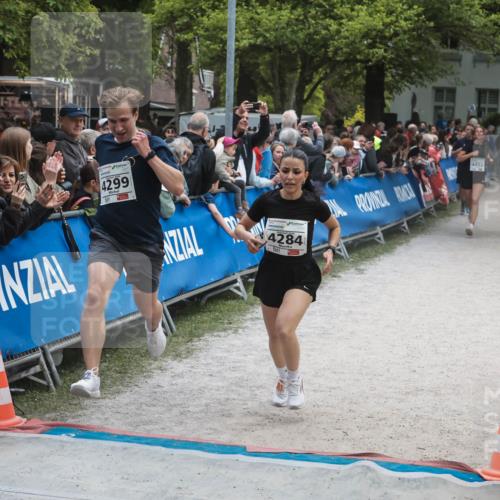09.05.2026 - Störlauf H.Heesch http://msf.ph/oto/9685149 09.05.2026 18:59:29 Ziel 22, 04824, 4299, 4284, 4452 meine-sportfotos.de