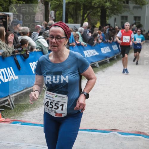 09.05.2026 - Störlauf H.Heesch http://msf.ph/oto/9685198 09.05.2026 19:00:05 Ziel 2024, 2026, 4551, 5201 meine-sportfotos.de