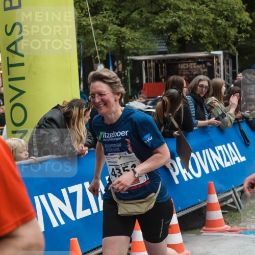 09.05.2026 - Störlauf H.Heesch http://msf.ph/oto/9685211 09.05.2026 19:00:19 Ziel 2026, 435, 2026, 4914 meine-sportfotos.de