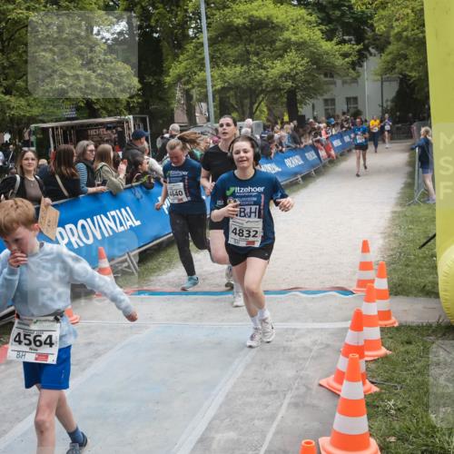 09.05.2026 - Störlauf H.Heesch http://msf.ph/oto/9685254 09.05.2026 19:00:49 Ziel 4494, 4640, 4832, 2026, 4564, 53 meine-sportfotos.de