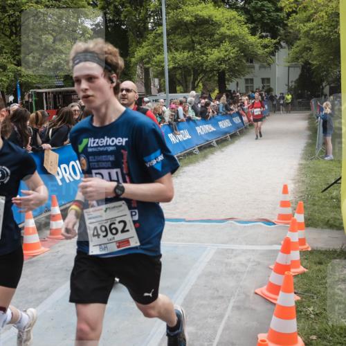 09.05.2026 - Störlauf H.Heesch http://msf.ph/oto/9685280 09.05.2026 19:01:07 Ziel 5040, 4962 meine-sportfotos.de
