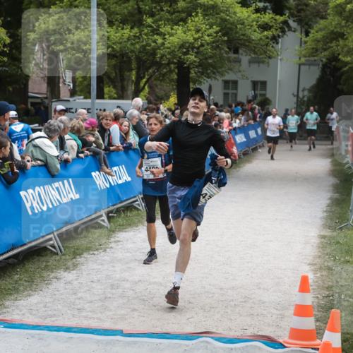 09.05.2026 - Störlauf H.Heesch http://msf.ph/oto/9685293 09.05.2026 19:01:22 Ziel 440 meine-sportfotos.de