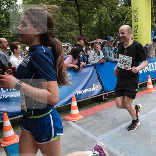 09.05.2026 - Störlauf H.Heesch http://msf.ph/oto/9685325 09.05.2026 19:01:44 Ziel 4252 meine-sportfotos.de