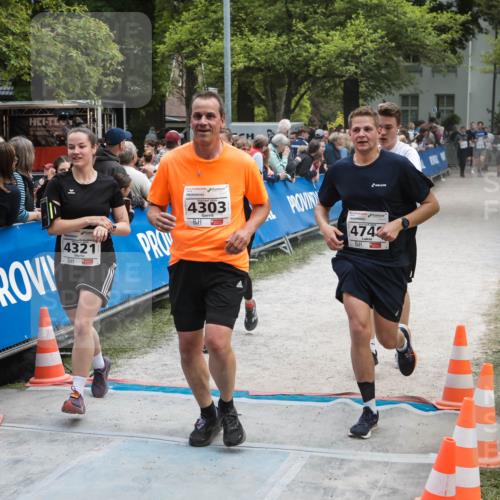 09.05.2026 - Störlauf H.Heesch http://msf.ph/oto/9685332 09.05.2026 19:02:00 Ziel 048219, 4321, 4303, 474 meine-sportfotos.de