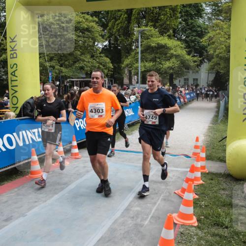 09.05.2026 - Störlauf H.Heesch http://msf.ph/oto/9685335 09.05.2026 19:02:01 Ziel 4303, 47, 4749, 04 meine-sportfotos.de