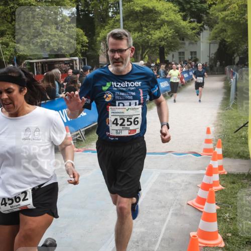 09.05.2026 - Störlauf H.Heesch http://msf.ph/oto/9685359 09.05.2026 19:02:16 Ziel 2020, 4256, 4562, 75 meine-sportfotos.de