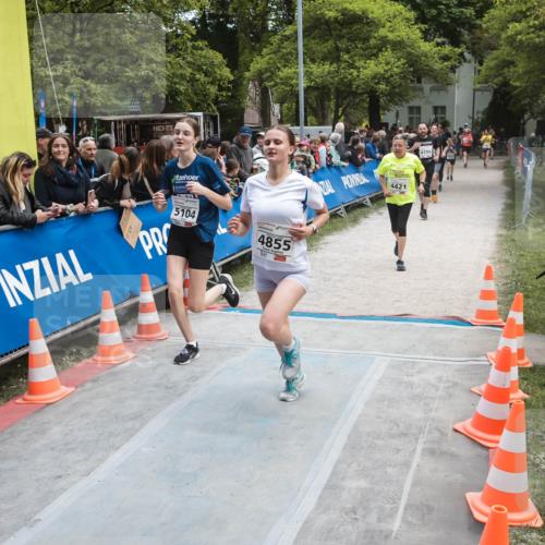 09.05.2026 - Störlauf H.Heesch http://msf.ph/oto/9685381 09.05.2026 19:02:37 Ziel 5104, 4855, 4421 meine-sportfotos.de