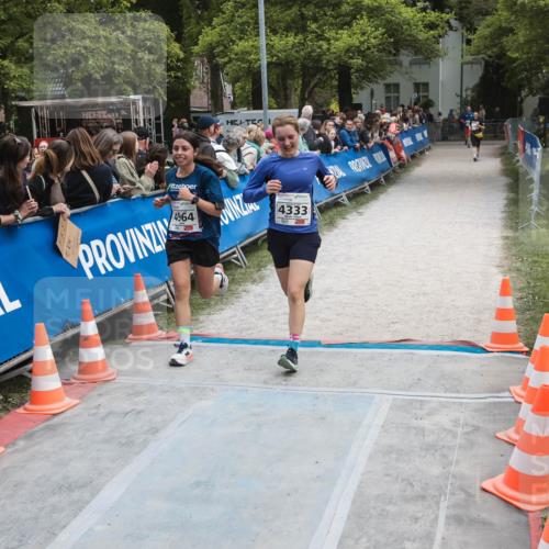 09.05.2026 - Störlauf H.Heesch http://msf.ph/oto/9685471 09.05.2026 19:03:46 Ziel 0482190, 4964, 4333 meine-sportfotos.de