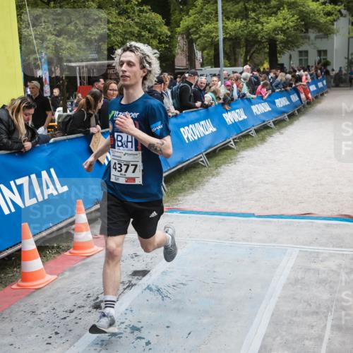 09.05.2026 - Störlauf H.Heesch http://msf.ph/oto/9685669 09.05.2026 19:06:29 Ziel 4377 meine-sportfotos.de
