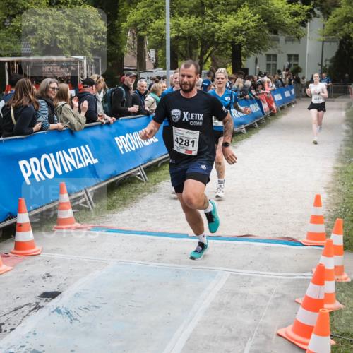 09.05.2026 - Störlauf H.Heesch http://msf.ph/oto/9685674 09.05.2026 19:06:42 Ziel 4281, 4487 meine-sportfotos.de