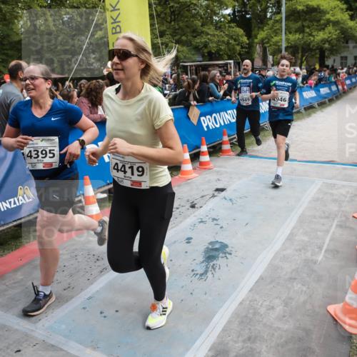 09.05.2026 - Störlauf H.Heesch http://msf.ph/oto/9685772 09.05.2026 19:08:16 Ziel 24, 4395, 2026, 4419, 4945, 4946 meine-sportfotos.de