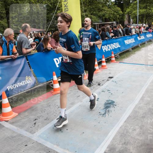 09.05.2026 - Störlauf H.Heesch http://msf.ph/oto/9685775 09.05.2026 19:08:17 Ziel 7, 25524, 946, 4945 meine-sportfotos.de