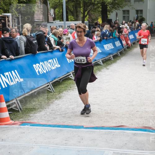 09.05.2026 - Störlauf H.Heesch http://msf.ph/oto/9685782 09.05.2026 19:08:29 Ziel 10, 4482, 4298 meine-sportfotos.de