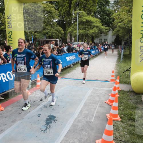 09.05.2026 - Störlauf H.Heesch http://msf.ph/oto/9685846 09.05.2026 19:09:27 Ziel 5182 meine-sportfotos.de
