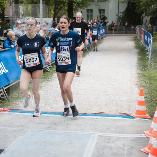 09.05.2026 - Störlauf H.Heesch http://msf.ph/oto/9686045 09.05.2026 19:16:07 Ziel 5052, 5039, 07, 4314 meine-sportfotos.de