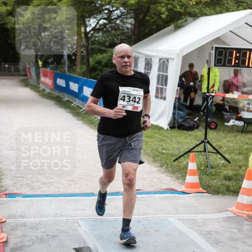 09.05.2026 - Störlauf H.Heesch http://msf.ph/oto/9686100 09.05.2026 19:18:48 Ziel 4342, 88, 88, 9 meine-sportfotos.de