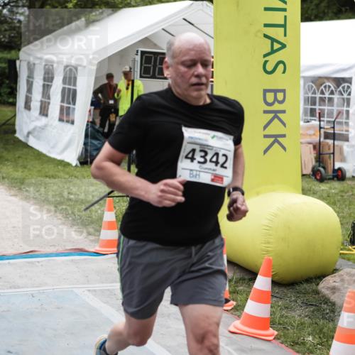 09.05.2026 - Störlauf H.Heesch http://msf.ph/oto/9686103 09.05.2026 19:18:48 Ziel 4342 meine-sportfotos.de