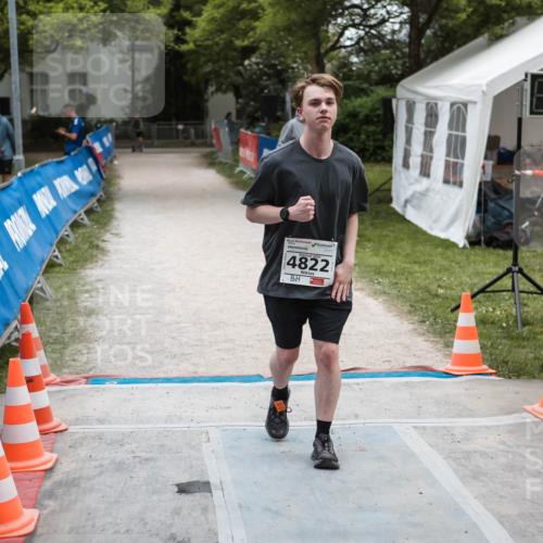 09.05.2026 - Störlauf H.Heesch http://msf.ph/oto/9686151 09.05.2026 19:30:02 Ziel 4822, 88, 30 meine-sportfotos.de