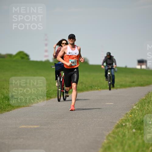 10.05.2026 - 8. Wedeler Halbmarathon Dr. Thomas Lammeyer http://msf.ph/oto/9690788 10.05.2026 11:08:00 Laufen 887 meine-sportfotos.de