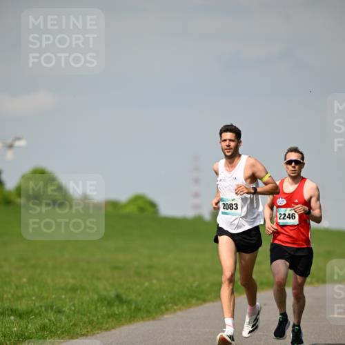 10.05.2026 - 8. Wedeler Halbmarathon Dr. Thomas Lammeyer http://msf.ph/oto/9691125 10.05.2026 11:11:52 Laufen 2083, 2246 meine-sportfotos.de