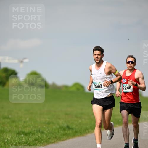 10.05.2026 - 8. Wedeler Halbmarathon Dr. Thomas Lammeyer http://msf.ph/oto/9691138 10.05.2026 11:11:53 Laufen 2083, 2246 meine-sportfotos.de