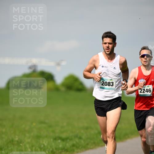 10.05.2026 - 8. Wedeler Halbmarathon Dr. Thomas Lammeyer http://msf.ph/oto/9691156 10.05.2026 11:11:54 Laufen 2083, 2246 meine-sportfotos.de