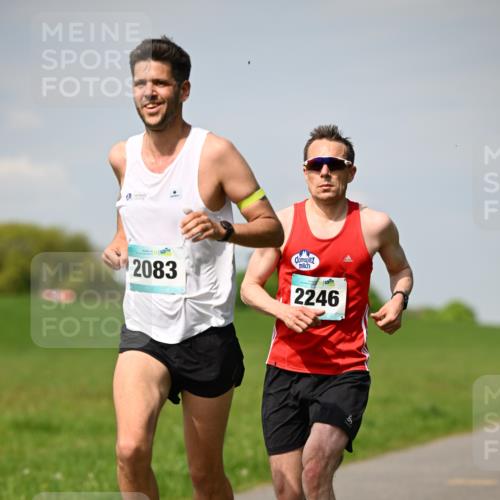 10.05.2026 - 8. Wedeler Halbmarathon Dr. Thomas Lammeyer http://msf.ph/oto/9691170 10.05.2026 11:11:56 Laufen 2083, 2246 meine-sportfotos.de