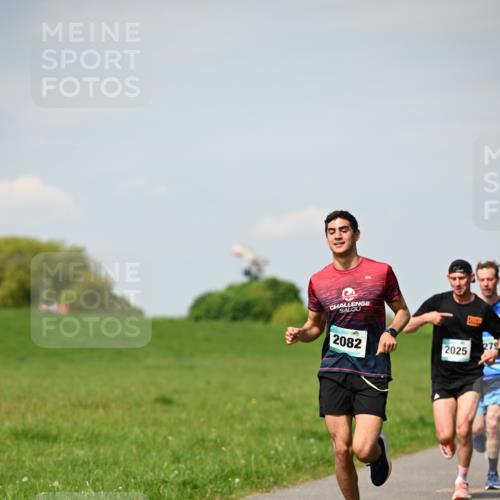 10.05.2026 - 8. Wedeler Halbmarathon Dr. Thomas Lammeyer http://msf.ph/oto/9691387 10.05.2026 11:13:09 Laufen 2082, 2025, 279 meine-sportfotos.de