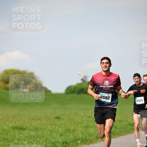 10.05.2026 - 8. Wedeler Halbmarathon Dr. Thomas Lammeyer http://msf.ph/oto/9691391 10.05.2026 11:13:09 Laufen 2082, 2025 meine-sportfotos.de