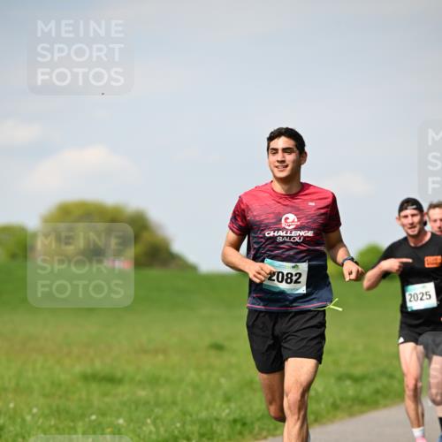 10.05.2026 - 8. Wedeler Halbmarathon Dr. Thomas Lammeyer http://msf.ph/oto/9691402 10.05.2026 11:13:10 Laufen 2082, 2025 meine-sportfotos.de