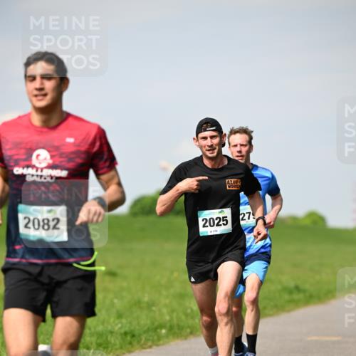 10.05.2026 - 8. Wedeler Halbmarathon Dr. Thomas Lammeyer http://msf.ph/oto/9691407 10.05.2026 11:13:10 Laufen 2082, 2025, 119 meine-sportfotos.de
